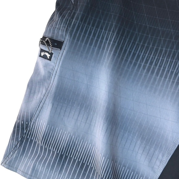 Billabong Recycled Fluid Pro Board Shorts Men’s 42 Black Gray Gradient Surf Swim - Picture 4 of 11